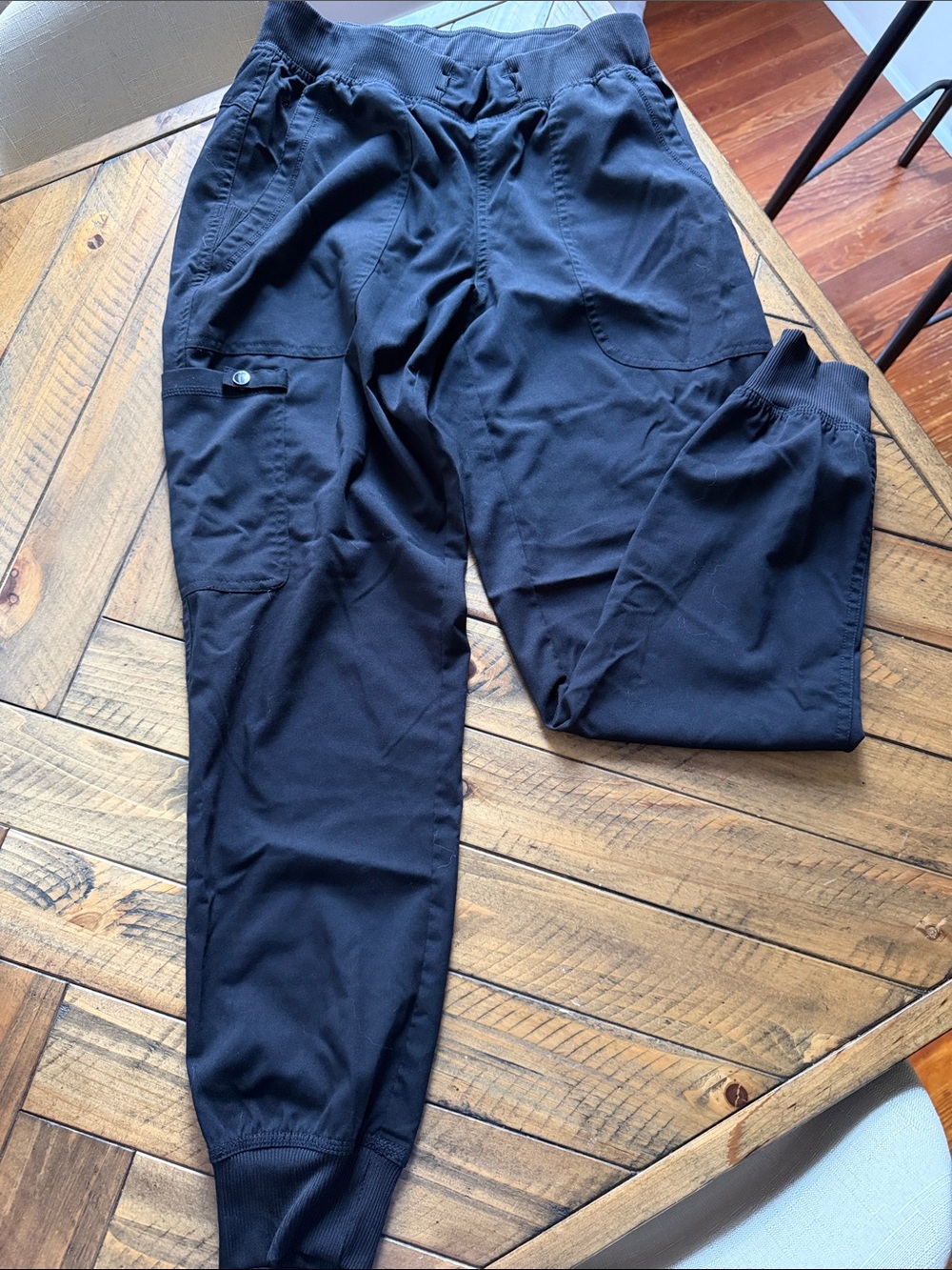 Women’s Black Scrub Jogger Pants - Med Couture